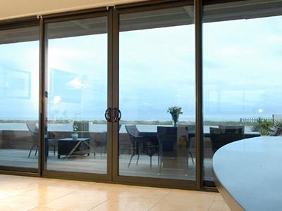 Hệ thống cửa chính và cửa sổ